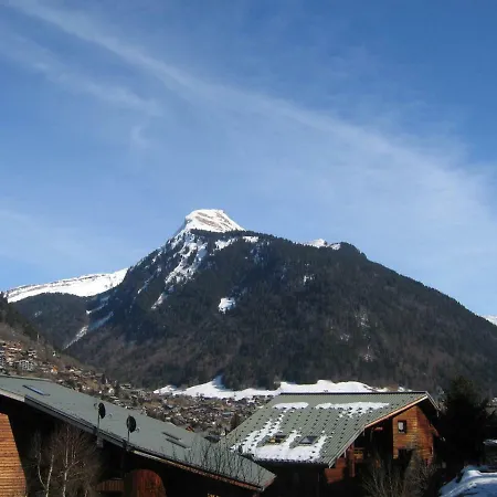 Les Joux 17 *
